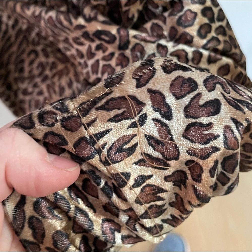 Leopard Velvet Slip - Picture 4 of 5